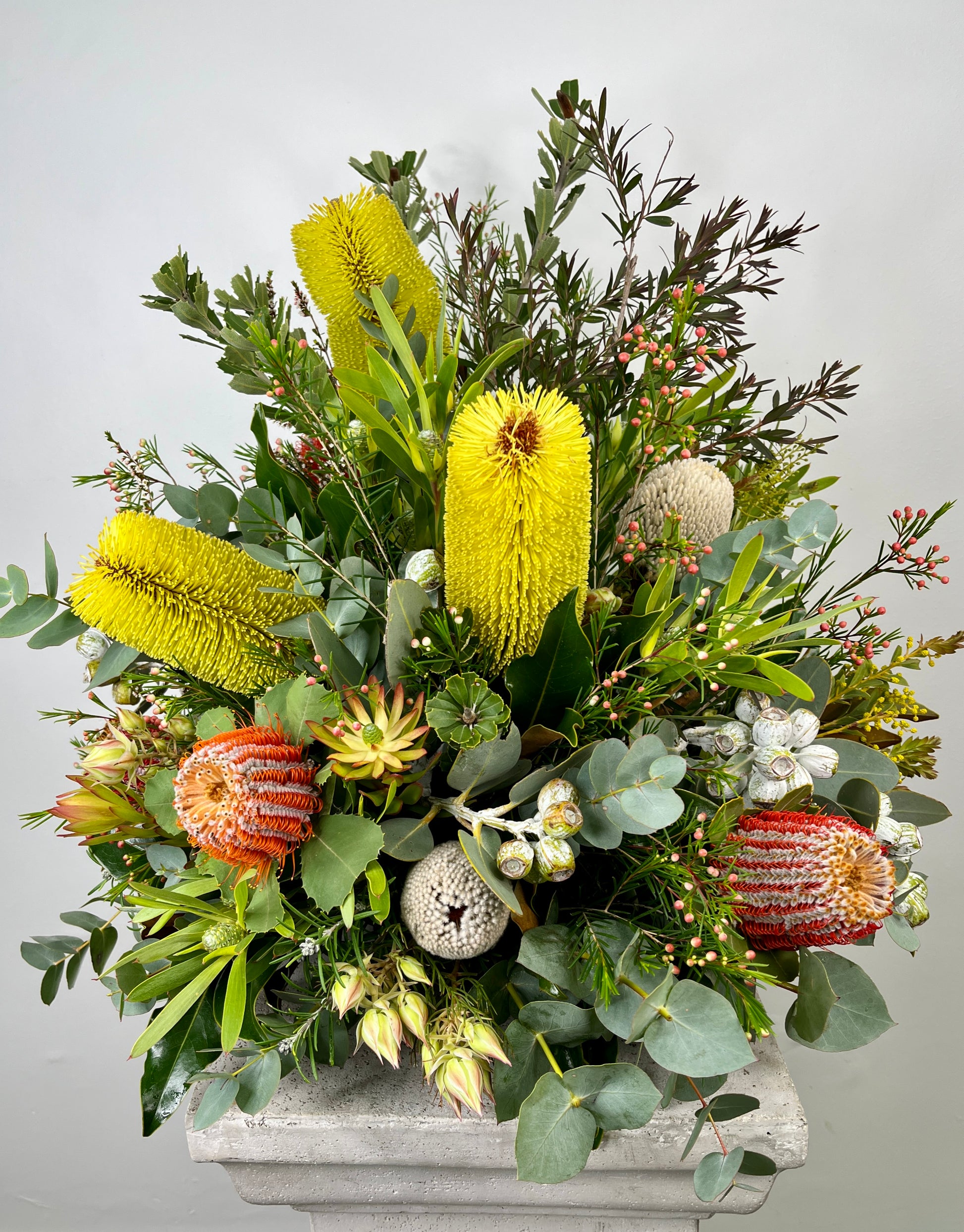 Hawker Australiana Arrangement
