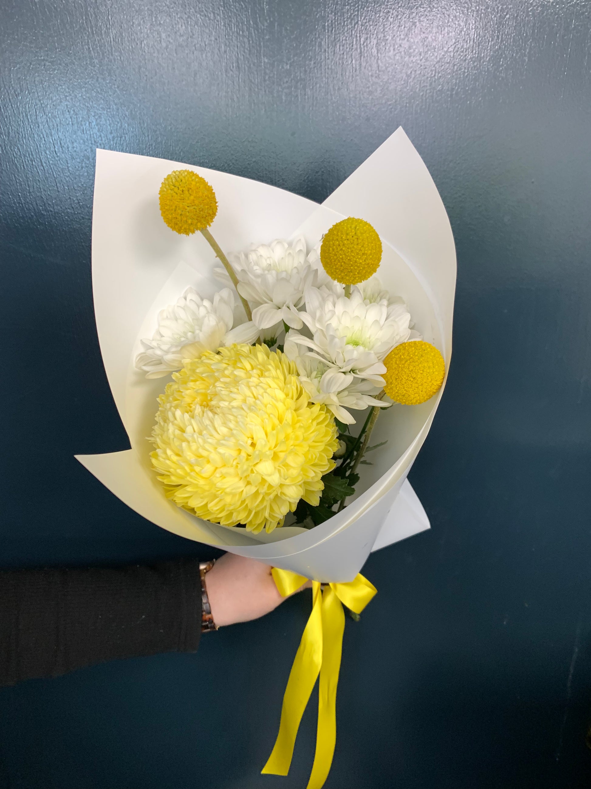 Graduation: Yellow and White Bunch